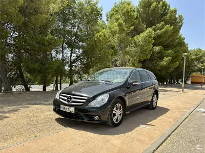 Usado Mercedes R280 190 CV (139 kW) 2008 Negro Familiar