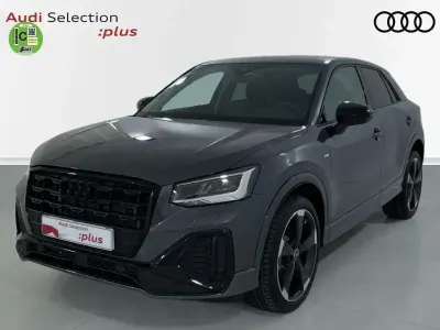 Usado Audi Q2 Black Edition 150 CV (110 kW) 2025 Gris SUV
