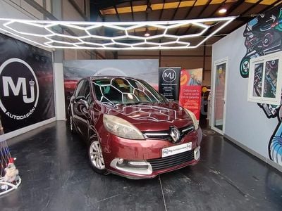 Gris / plata Usado 2015 Renault Scénic III Bose Edition Monovolumen | 6490 € (Precio justo)