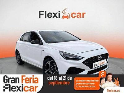 Usado Hyundai i30 N Line 120 CV (88 kW) 2021 Blanco Berlina