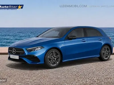 Usado Mercedes A250 217 CV (159 kW) 2022 Azul Berlina