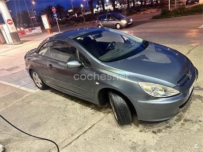 Usado Peugeot 307 CC 110 CV (80 kW) 2007 Gris / plata Descapotable