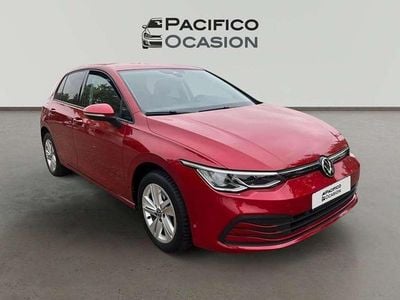 Usado VW Golf VIII Life 110 CV (80 kW) 2022 Rojo Utilitario