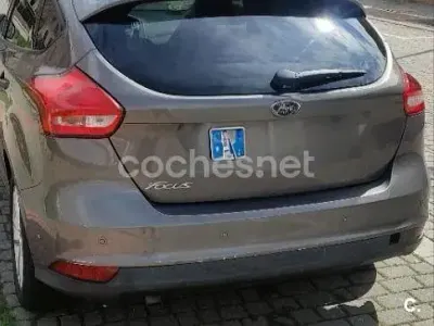 Usado Ford Focus Titanium 120 CV (88 kW) 2015 Beige Berlina