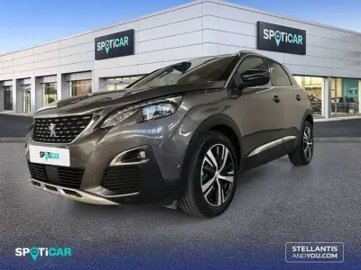 Usado Peugeot 3008 GT-line 131 CV (96 kW) 2020 Gris SUV