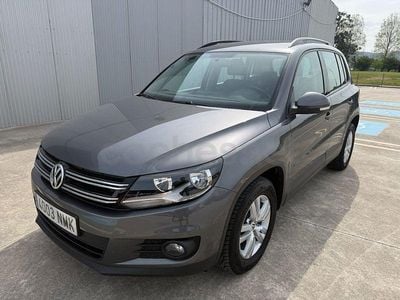Usado VW Tiguan Advance 122 CV (89 kW) 2014 Gris / plata SUV