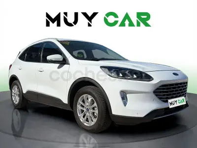 Usado Ford Kuga Titanium 150 CV (110 kW) 2023 Blanco SUV