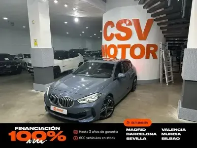Käytetty BMW 118 Comfort Edition 136 HP (100 kW) 2024 Harmaa Viistoperä