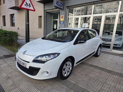 Usado Renault Mégane III 110 CV (80 kW) 2011 Blanco Utilitario
