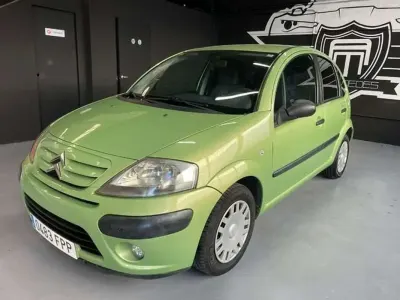 Usado Citroën C3 90 CV (66 kW) 2007 Verde Berlina