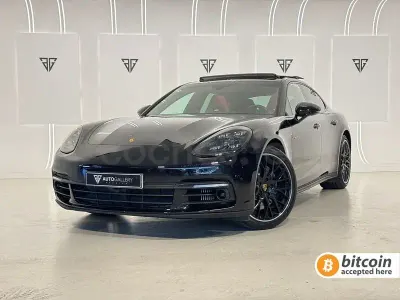 Usado Porsche Panamera 4 E-Hybrid 462 CV (339 kW) 2019 Negro Utilitario