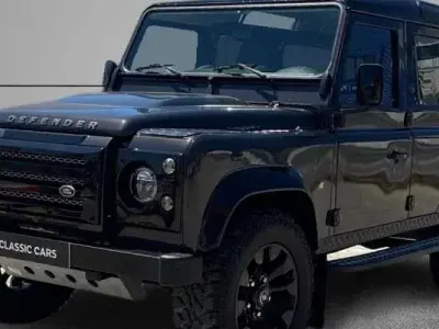 Usado Land Rover Defender 122 CV (89 kW) 2011 Gris Familiar