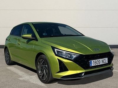 Usado Hyundai i20 100 CV (73 kW) 2025 Verde Utilitario
