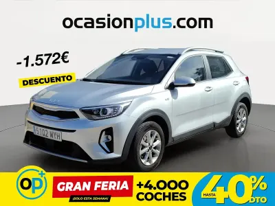 Usado Kia Stonic 79 CV (58 kW) 2025 Gris SUV