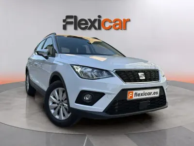 Usado Seat Arona Ecomotive 116 CV (85 kW) 2020 Blanco SUV