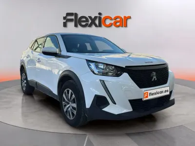 Używany Peugeot 2008 Active 110 KM (80 kW) 2021 Szary SUV