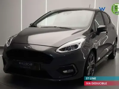 Usado Ford Fiesta Trend 95 CV (69 kW) 2020 Gris Utilitario