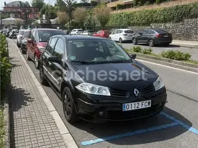 Usado Renault Mégane Dynamique 115 CV (84 kW) 2006 Negro Berlina