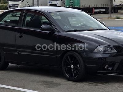 Begagnad Seat Ibiza 100 HK (73 kW) 2007 Svart Halvkombi