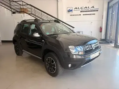 Käytetty Dacia Duster Urban Explorer 109 HP (80 kW) 2016 Musta Katumaasturi