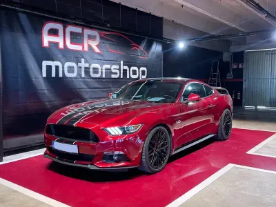 Usado Ford Mustang GT 418 CV (307 kW) 2016 Granate Coupe