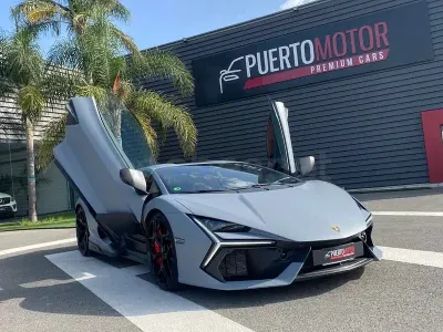 Usado Lamborghini Revuelto 1015 CV (746 kW) 2024 Gris / plata Coupe