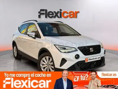 Usado Seat Arona Style 115 CV (84 kW) 2024 Blanco SUV