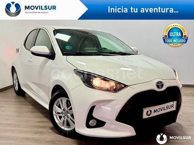 Usado Toyota Yaris Hybrid Business Edition 116 CV (85 kW) 2022 Blanco Berlina