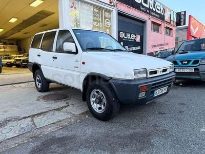 Usado Nissan Terrano 100 HP (73 kW) 1995 Branco SUV