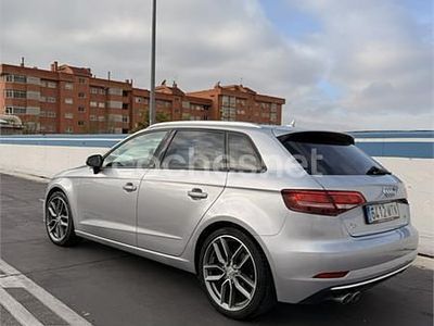 Usado Audi A3 150 CV (110 kW) 2017 Gris / plata Berlina