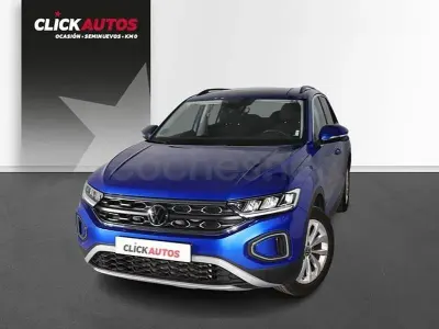 Usado VW T-Roc Life 110 CV (80 kW) 2023 Azul SUV