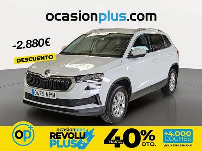 Usado Skoda Karoq Selection 115 CV (84 kW) 2024 Blanco SUV
