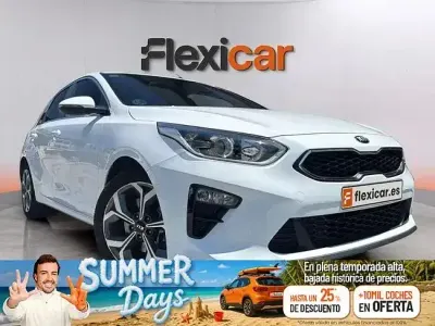 Usado Kia Ceed 136 CV (100 kW) 2020 Blanco Utilitario