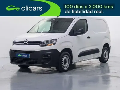 Usado Citroën Berlingo 102 CV (75 kW) 2022 Blanco Monovolumen