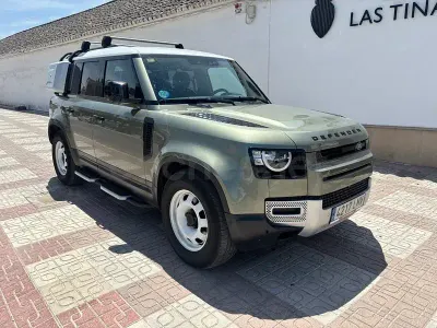Usado Land Rover Defender HSE 200 CV (147 kW) 2021 Gris / plata SUV