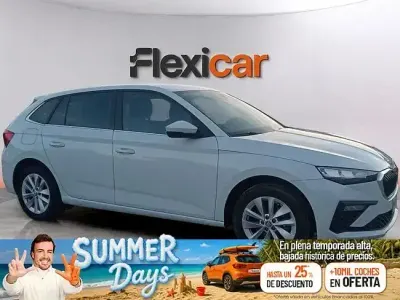 Usado Skoda Scala Selection 115 CV (84 kW) 2024 Blanco Utilitario