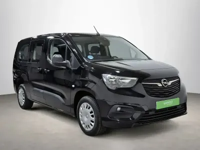 Usado Opel Combo S 102 CV (75 kW) 2022 Negro Monovolumen
