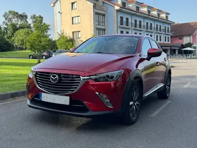 Usado Mazda CX-3 Luxury 105 CV (77 kW) 2018 Granate SUV