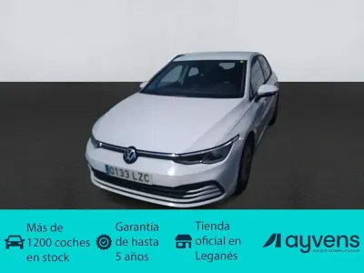 Usado VW Golf VIII Life 131 CV (96 kW) 2022 Blanco Berlina