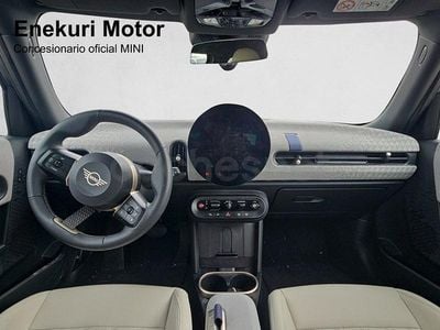 Usado Mini Cooper Essential 114 kW (156 CV) 2025 Negro Utilitario