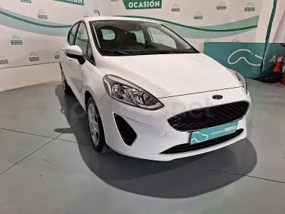 Usado Ford Fiesta Trend 95 CV (69 kW) 2021 Blanco Utilitario