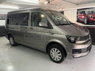 Usado VW Caravelle Comfortline 150 CV (110 kW) 2016 Gris / plata Monovolumen
