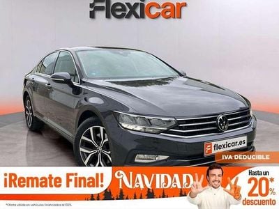 Gris Usado 2021 VW Passat Executive Berlina | 18.490 € (Precio justo)