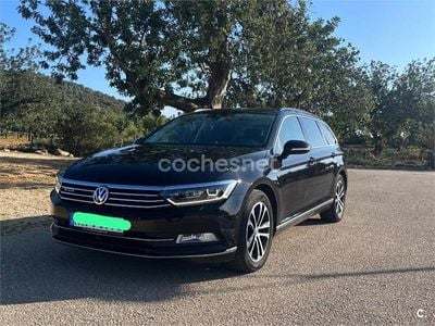 Usado VW Passat Sportline 190 CV (139 kW) 2018 Negro Familiar