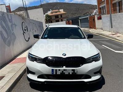 BMW 330e