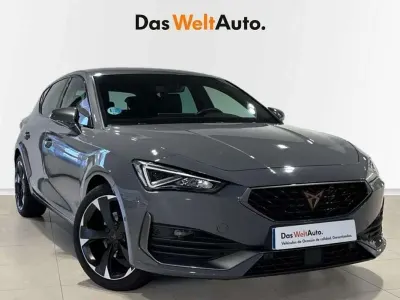 Usado Cupra Leon 150 CV (110 kW) 2024 Gris Utilitario
