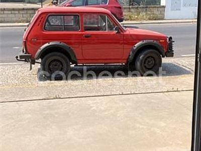 Rojo Usado 1999 Lada niva SUV | 10.000 €