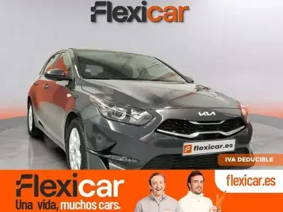 Usado Kia Ceed 100 CV (73 kW) 2023 Gris Utilitario