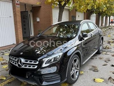 Usado Mercedes GLA200 136 CV (100 kW) 2017 Negro SUV