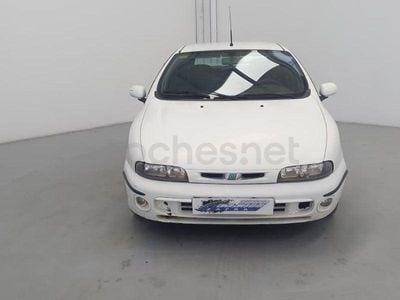 Usado Fiat Brava 100 CV (73 kW) 2001 Blanco Utilitario